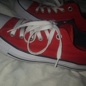 Converse Red